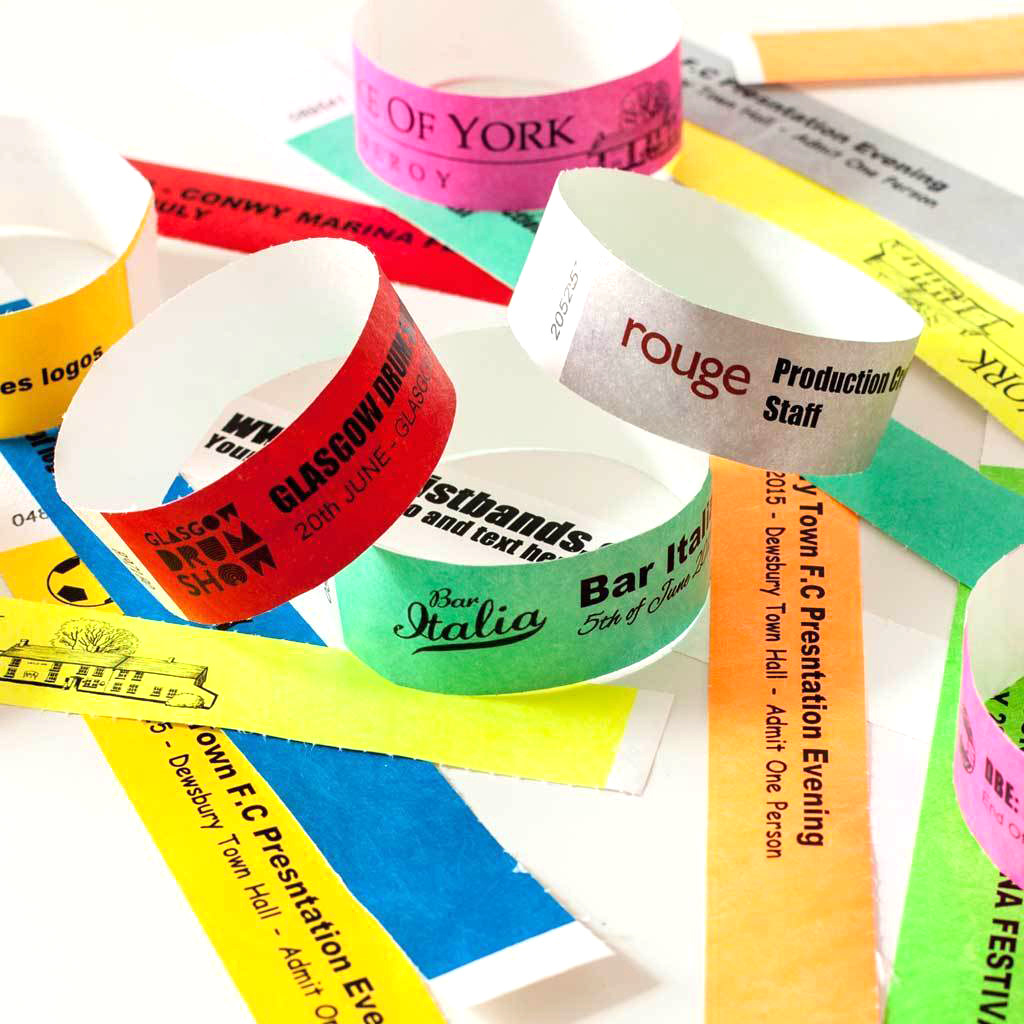 Promotional Printed Logo Cheap Plain Color Printable Logo Paper Tickets Events Waterproof Disposable Tyvek Paper Wristbands