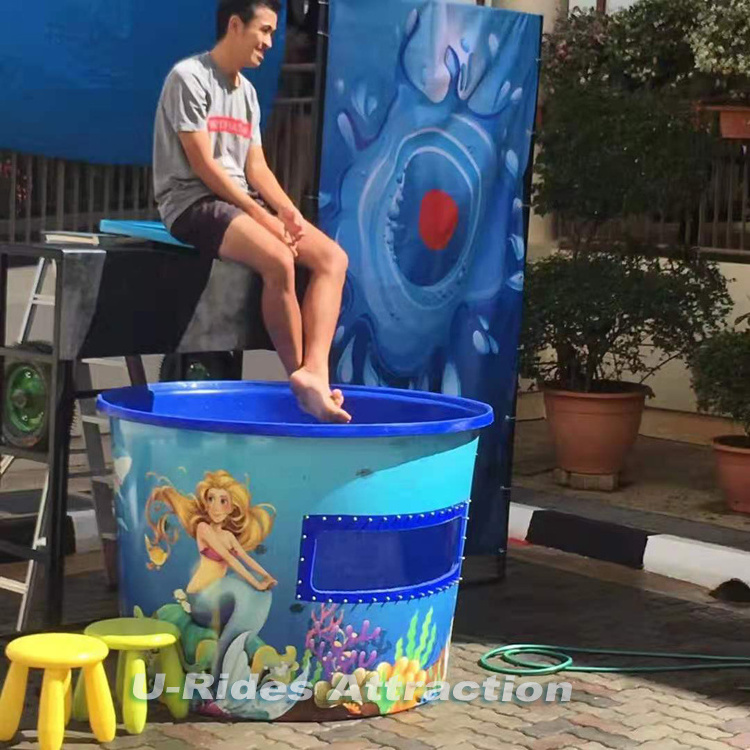 Amusement Rides Round Dunk Tank with Plastic water bucket for amusement water Fun