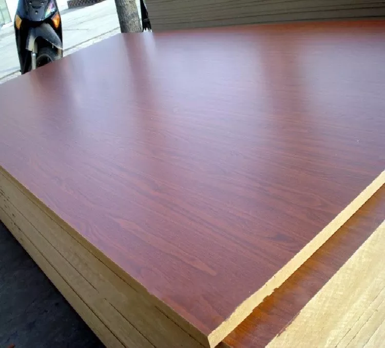 Modern Design HDF/MDF Boards with Paint Surface Finishing Moisture-proof fibreboards for sale