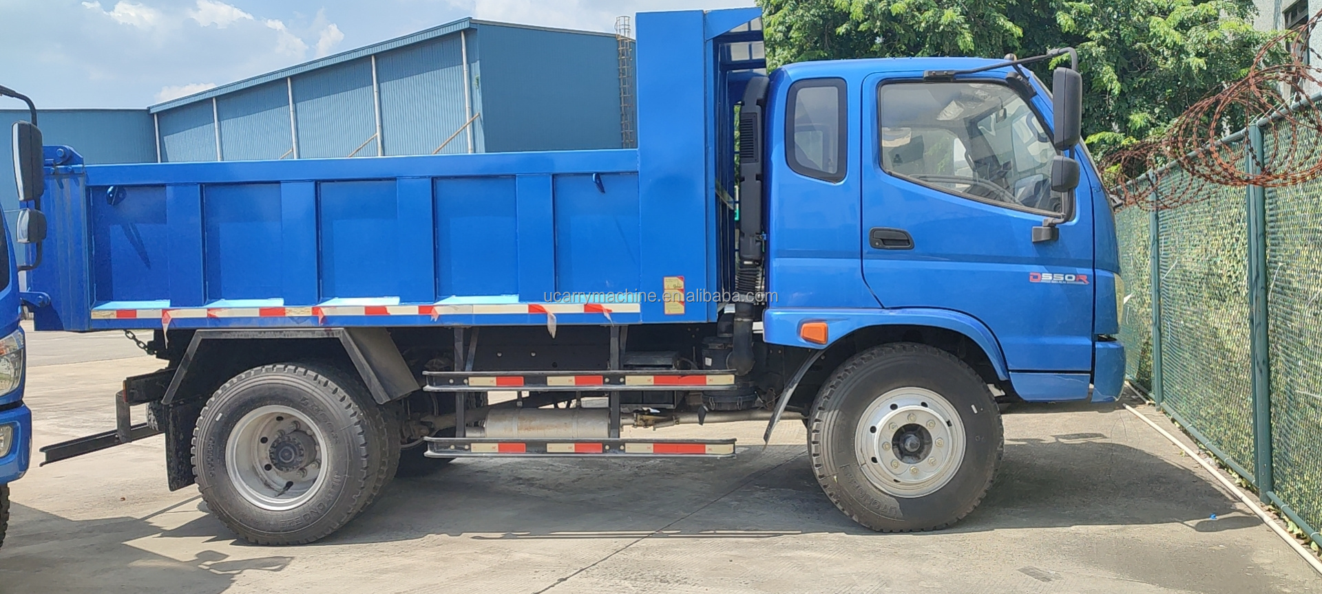 Reduced price sale! ! ! 8 tons Stock Dump Truck Blue 4*2 Wheel Dump Truck Right Hand Drive Transport Truck