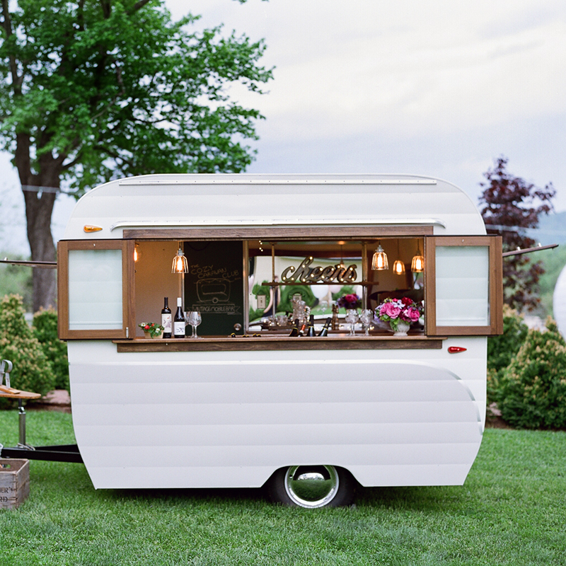 Hot Sale Ice Cream Truck Coffee Van Food Trailer Fast Food Cart Wedding Cart Wine Beer Mobile Bar Trailer