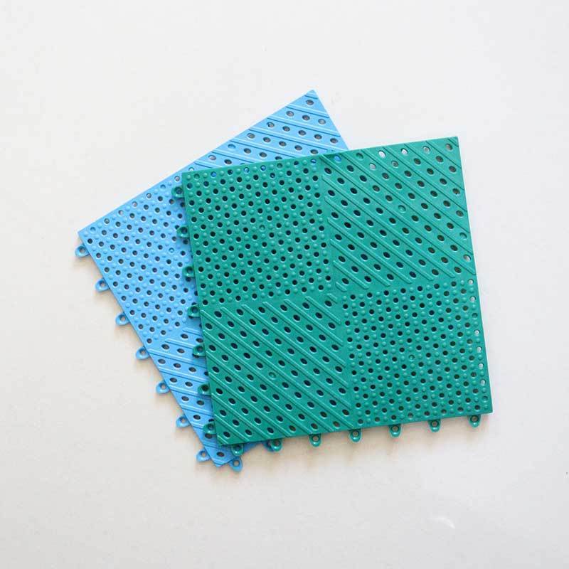 25*25cm Anti Slip Interlocking Flexible PVC Floor Mat Industrial Anti Fatigue Anti Microbial for Bathroom Wet Areas