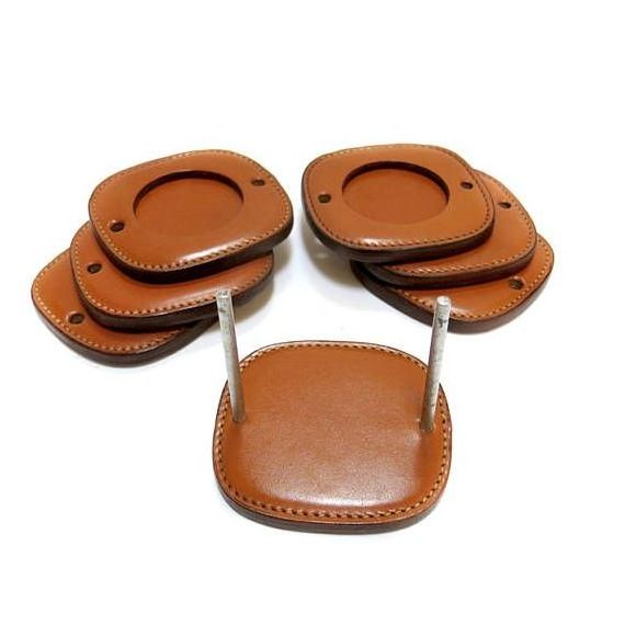 High Quality Leather Coaster For Office & Coaster Coffee drink coaster Round Box at best price India Made