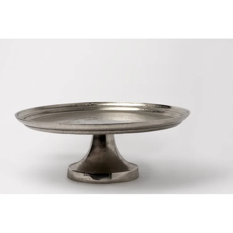 Classic Design Cake Stand unique design Restaurant Cake decoration Use Metal Cake server Stand Natural craft