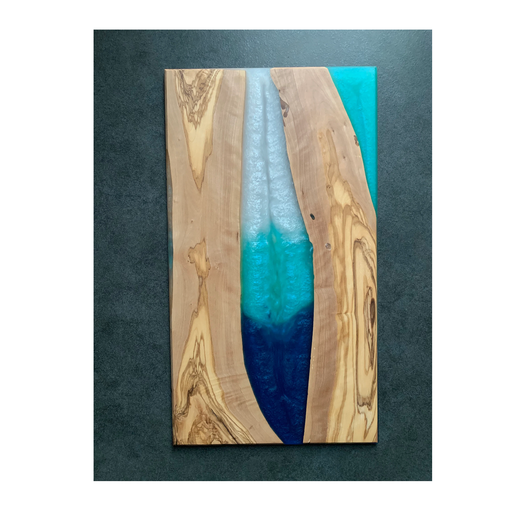 New Trendy Epoxy Resin & Wood Chopping Board High Quality Wood Resin Round Shape Sea Wave Design Admirable design