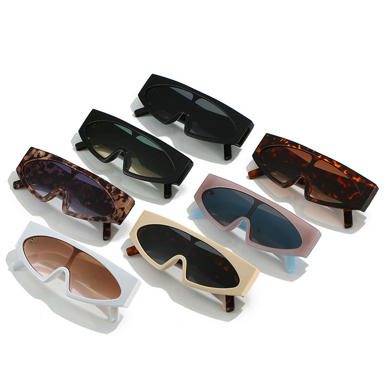 2024 Hot Selling New Fashion Design Large Frame Street Punk Dropshipping Hip Hop Sunglasses Women Men