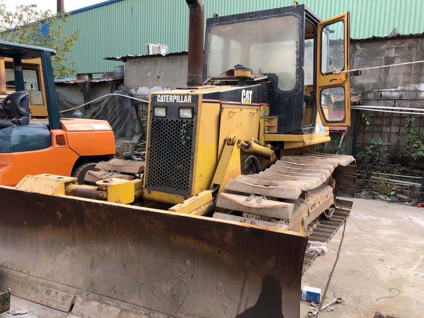 Cat D3C dozer Caterpillar D3C mini bulldozer  for Sale Japan CAT UNIQUE Engine Pump Technical Parts low maintenance cost