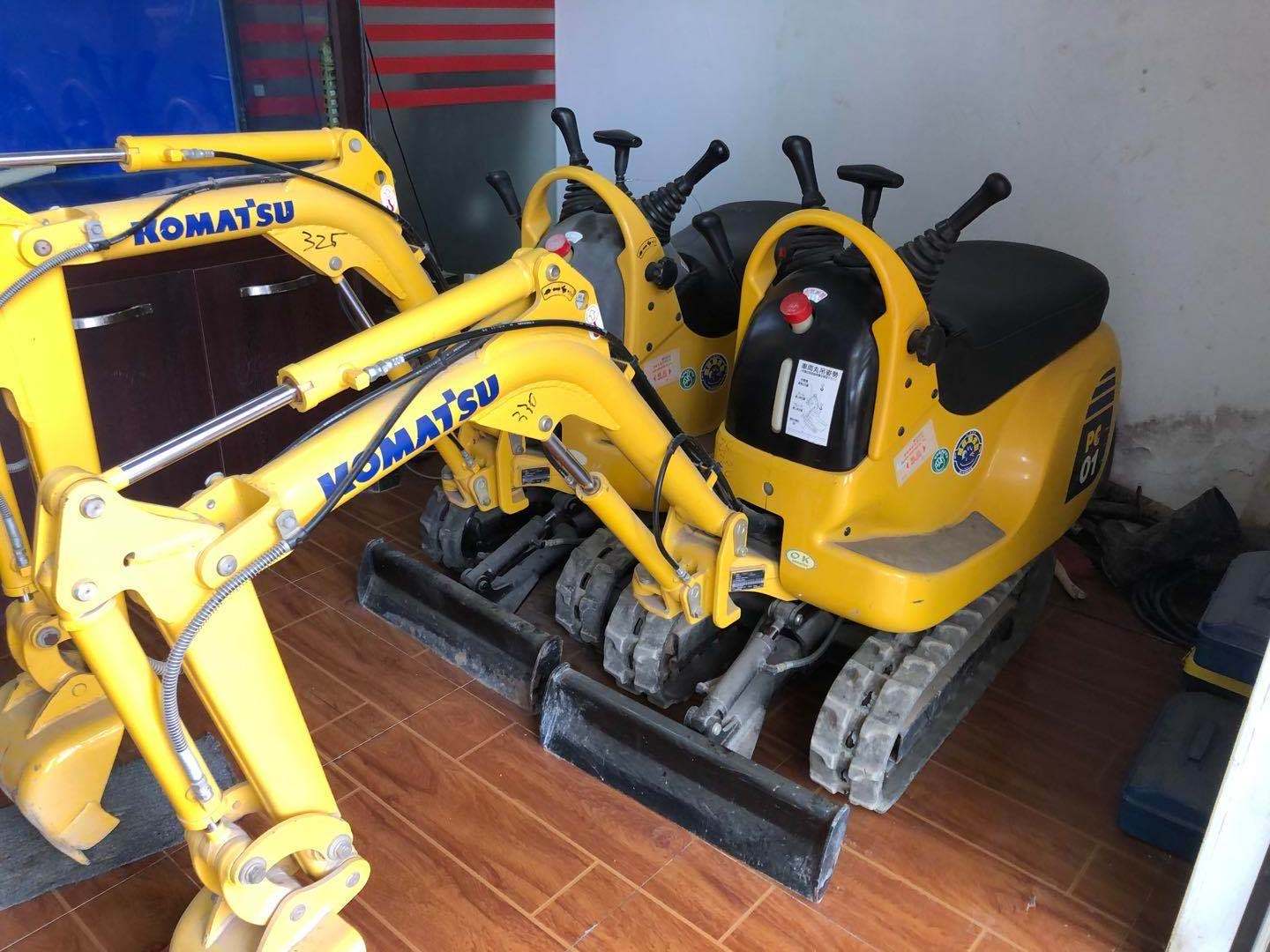 Japan original   Komatsu PC01 micro  excavator Made in JAPAN in STRONG working condition