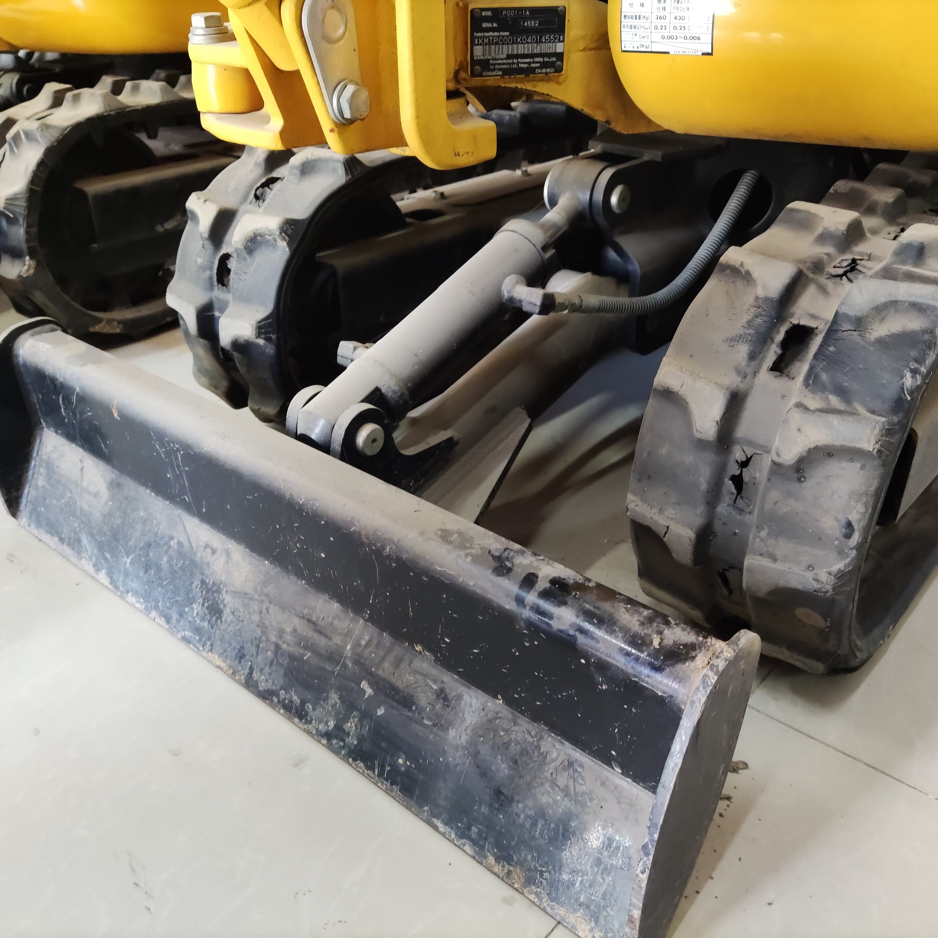 Low working hour pc01 mini digger/used komatsu PC01 mini excavator for sale