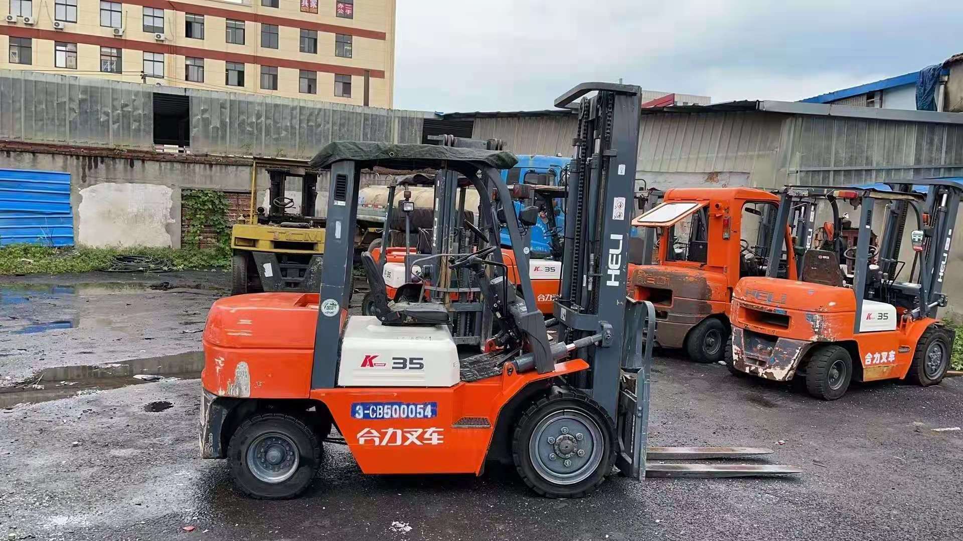 used HELI CPCD35 Mini diesel 3.5 ton Forklift cheap price From China 2 ton 4 ton 6 ton 7 ton 3.5 ton 3 ton For Sale