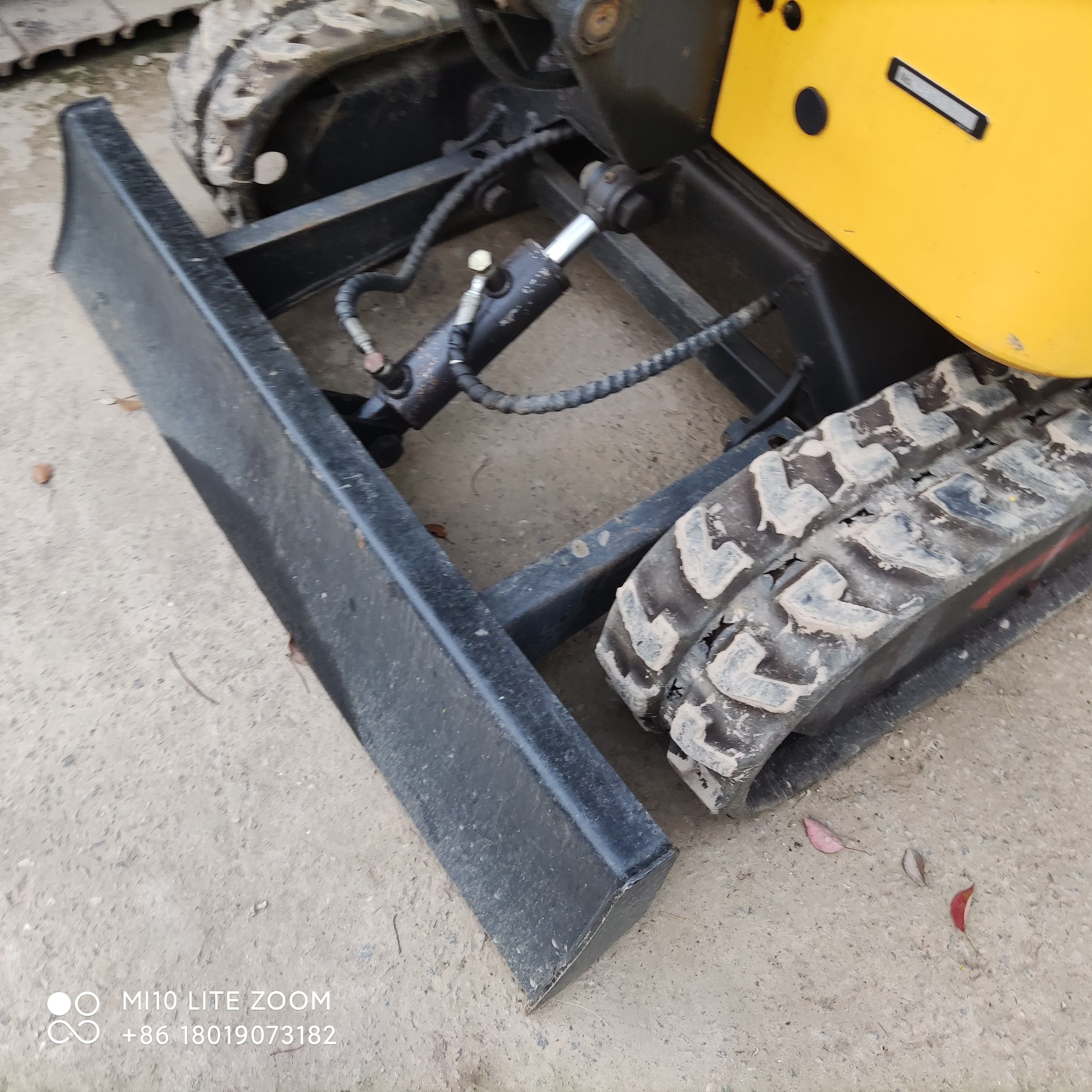 Micro Crawler  Digger Komatsu PC15MR Secondhand Mini Excavator Original Manufacture pc01 pc15mr pc18mr pc20 for sale