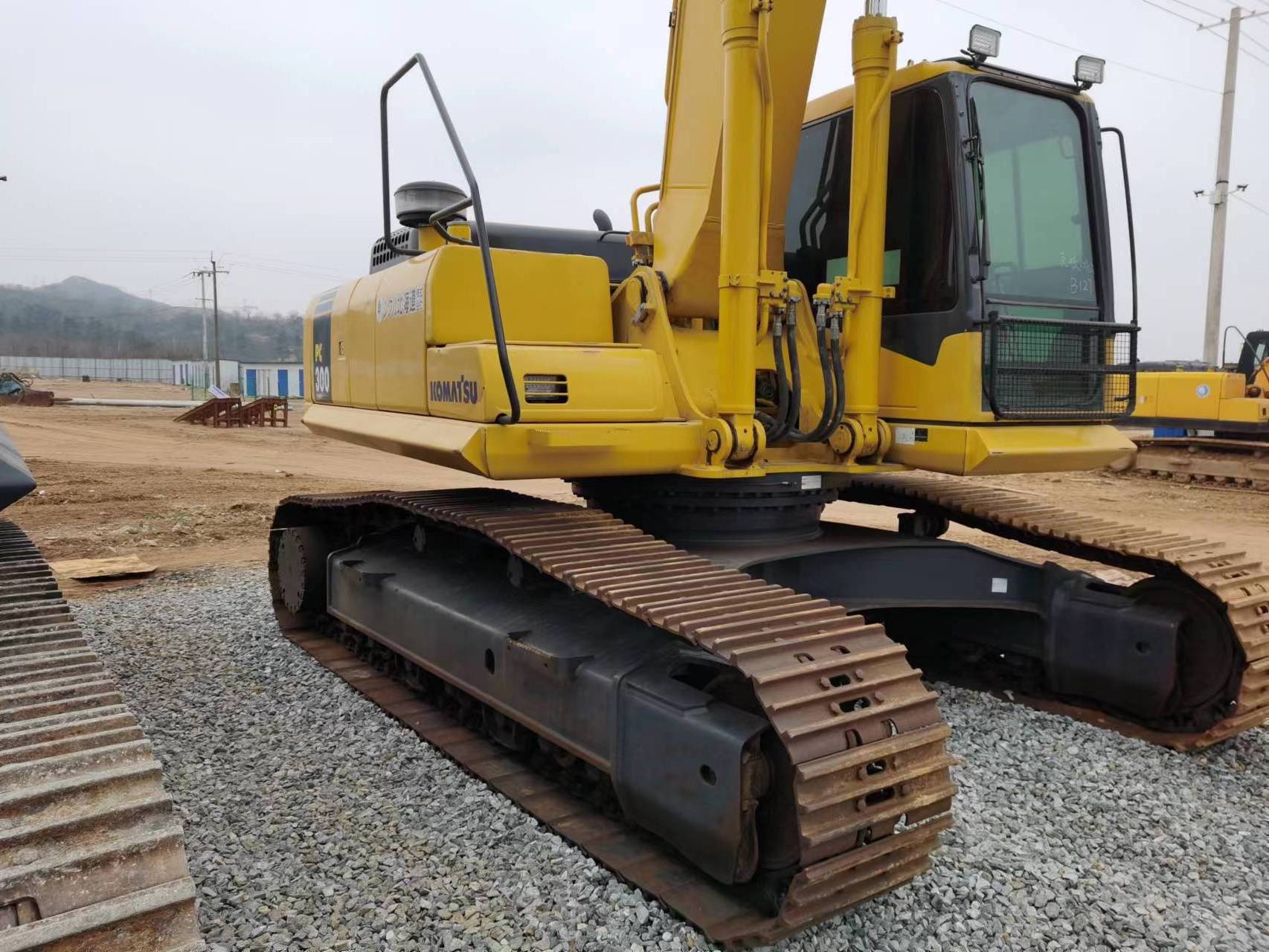 Hot Sale High Efficiency  Second-hand  Digger Machine Excavator Komatsu PC-300-7 Construction Digger