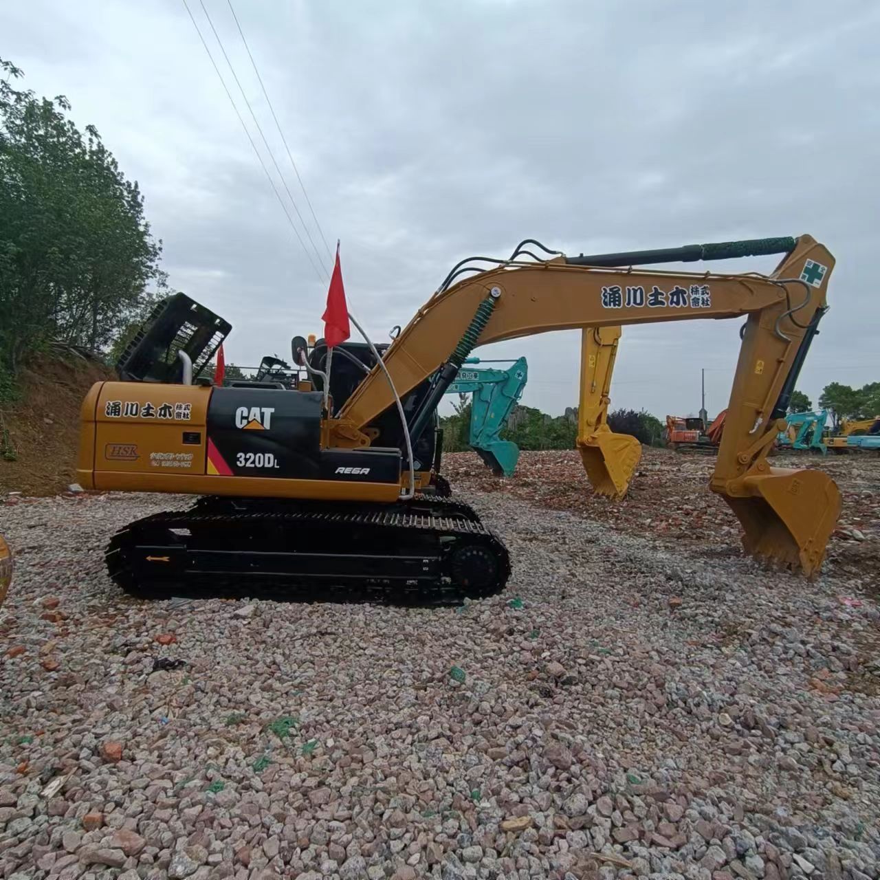 Earth Moving Excavator 320DL 323d 324d 330dl 320d2 Crawler Excavator with Good Condition