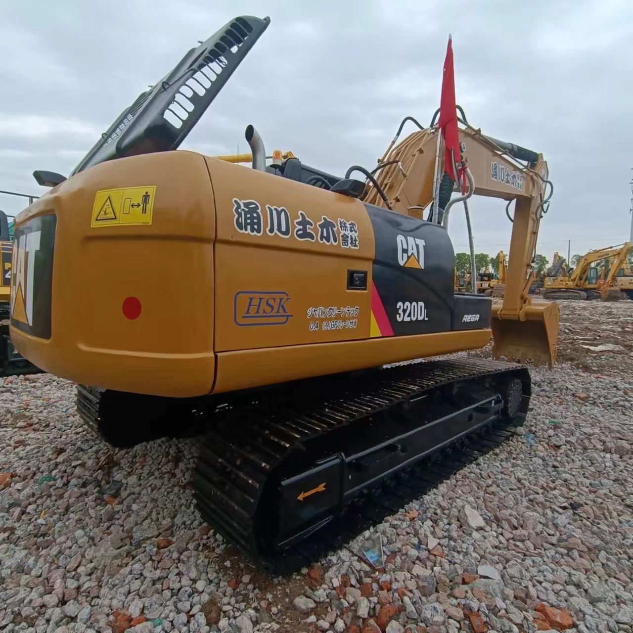 Earth Moving Excavator 320DL 323d 324d 330dl 320d2 Crawler Excavator with Good Condition