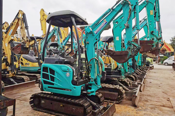 Used Kobelco sk17 mini excavator with mini shovel 1.7 ton second hand kobelco 17 Small Hydraulic Digger for sale