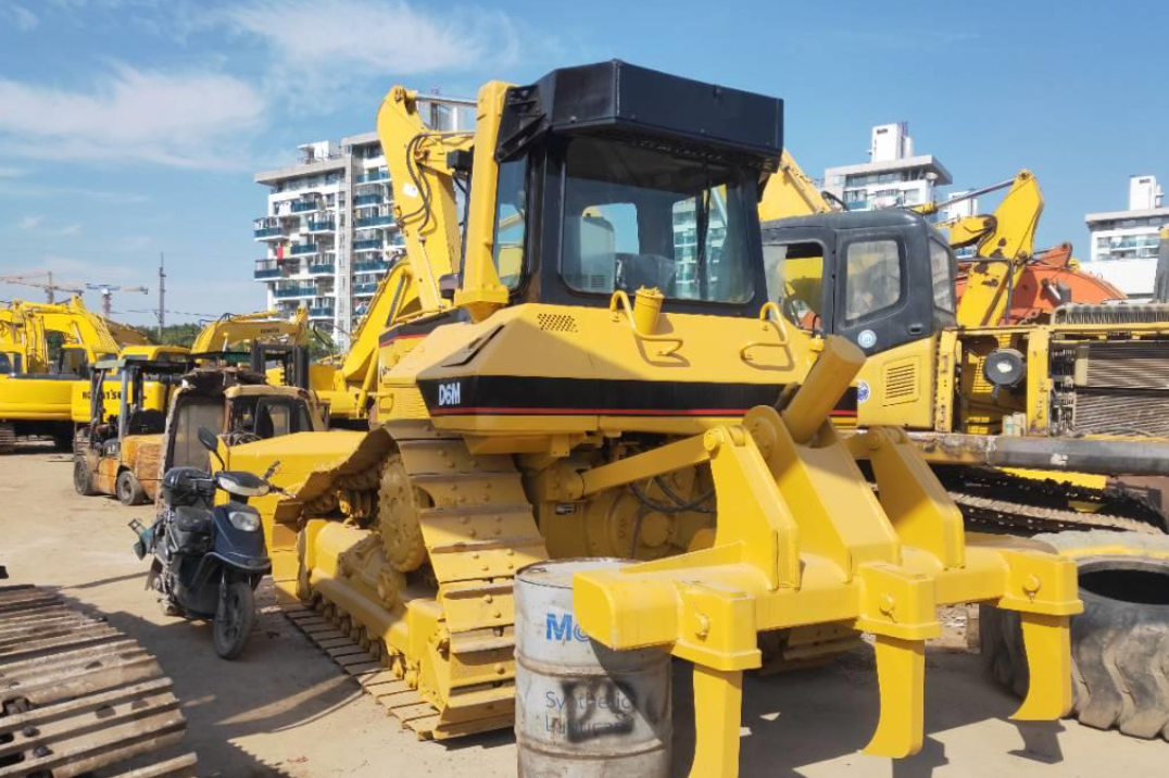 Used Cat Bulldozer D6M D6G CAT Second Hand Small Dozer D7R D6H D8R in Good Condition