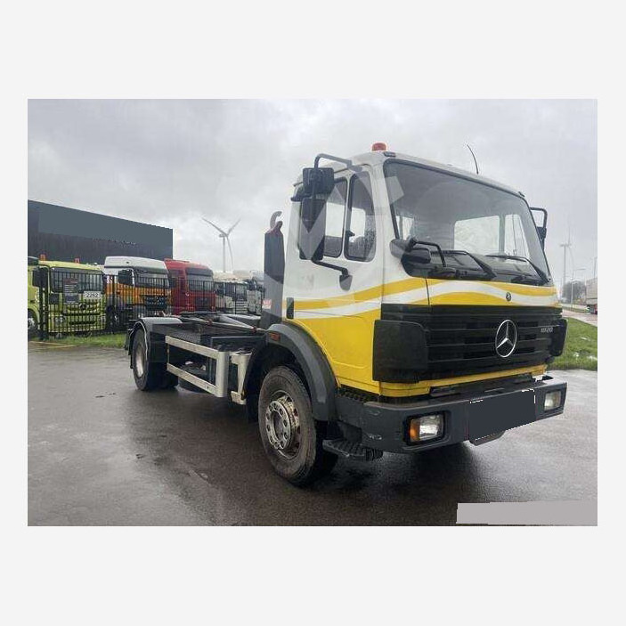 3ton 4ton 5ton refrigeration trucks Used Mercedes garage truck for sale