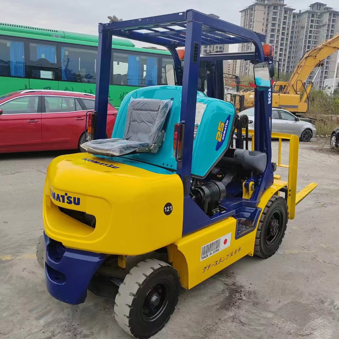 Used komatsu forklift second hand Komatsu FD25 FD30 FD50 FD70 used 2.5 ton forklift for sale