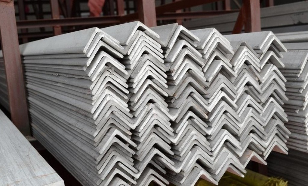 Astm A36 A572 L Section Hot Rolled Equal Steel Angles Punched Unequal Angle Steel Galvanized Slotted Angle Iron