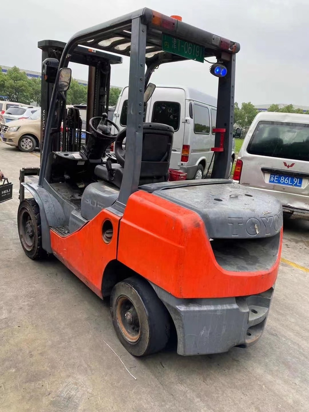 Used forklifts toyota 3 ton diesel used warehouse forklift shanghai yard  used forklift diesel 3tons on sale