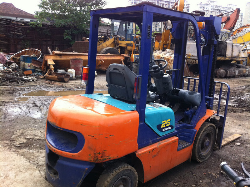 Used forklift 3tons Original used Komatsu 30 Forklift 3 ton Forklift in cheap price