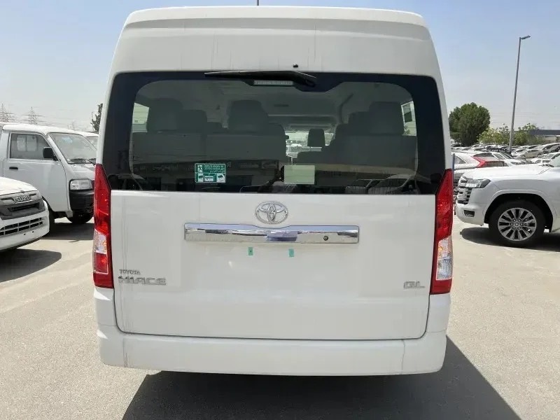 Fairly used Toyota Hiace Van for sale at very good Price / Used TOYOTA HIACE Used Bus Right Hand Drive