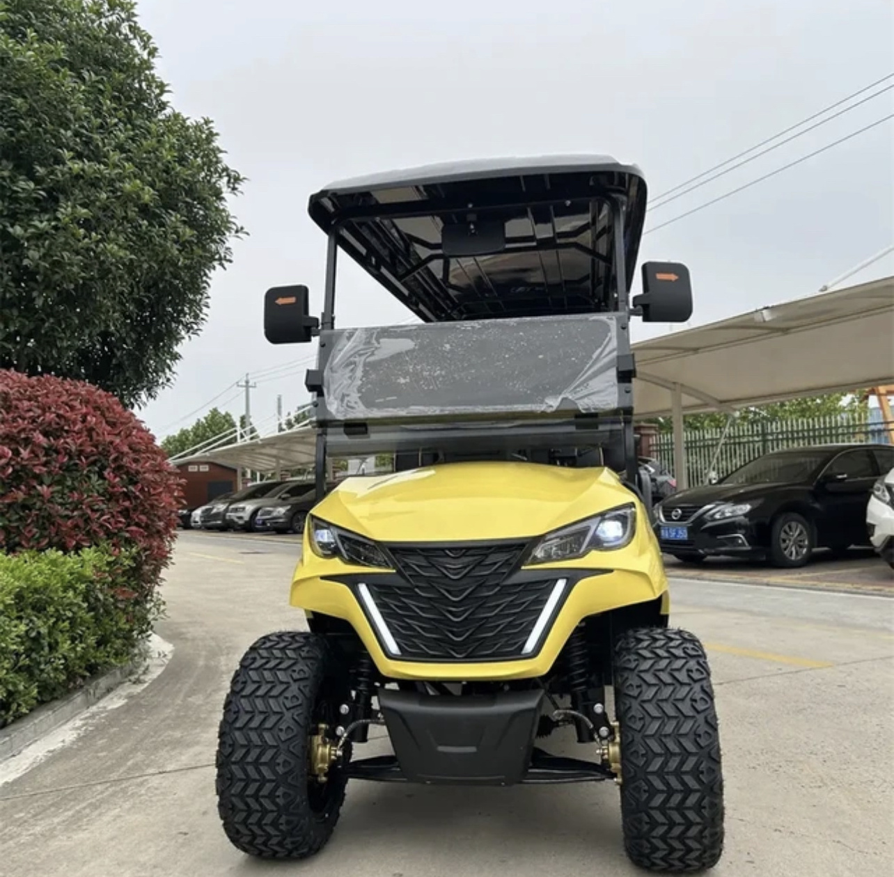 Used Golf Cart 2 4 6 8 Seats 4x4 Gasoline Off Road Club Car for Sale Gold Color Custom Free Design