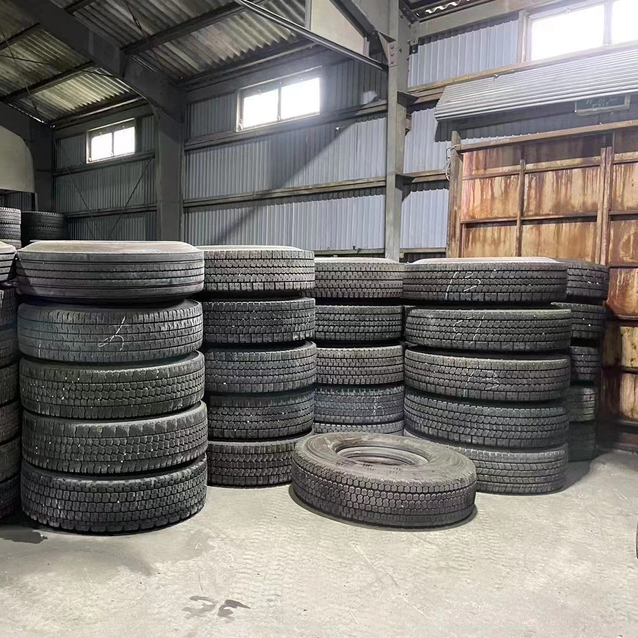 Brands Dump Truck tires Loader | Truck & trailer tyres 20 / 22.5/ 24 8/10/12/14/ 16 ply truck tire