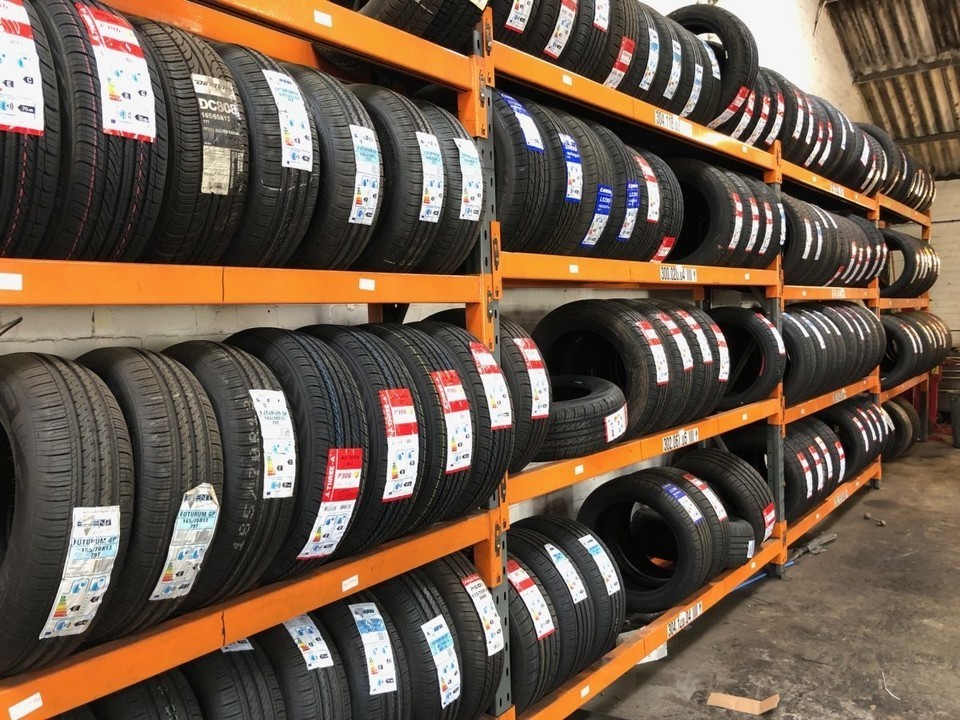 Factory Price 14 15 16 17 18 18 inch Used Car Tires/ Wholesale Brand new all sizes car tyres From UK