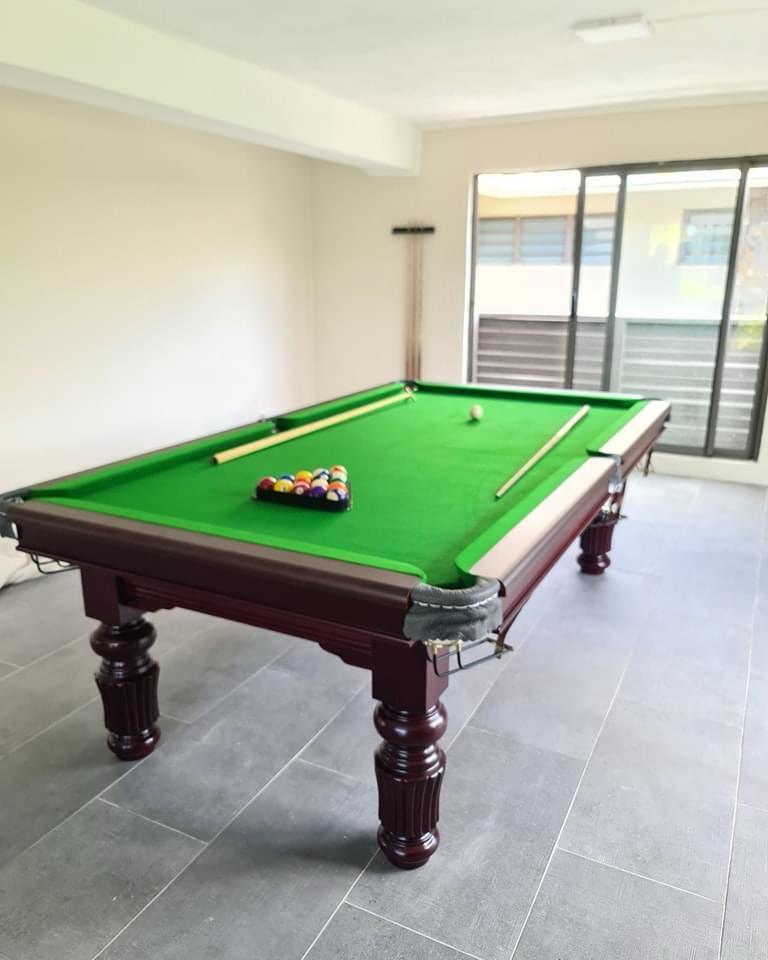 custom various styles high quality slate bed 7ft/8ft/9ft modern luxury billiards table indoor outdoor pool table for sale