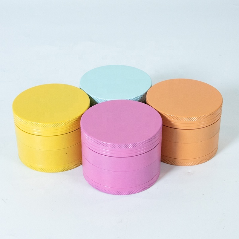 UKETA Wholesale Manual Herb Grinder OEM/ODM custom logo 4 Layer crusher Aluminium alloy metal ceramic herb grinder