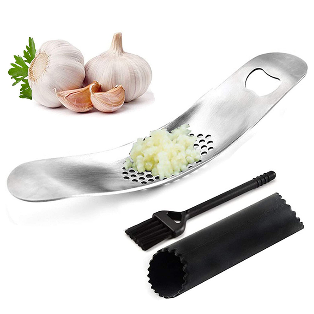 Kingwise OEM ODM Kitchen Gadgets Ginger Garlic Mincer Manual Stainless Steel Garlic Press Crusher with Rocker Cleaning Brush