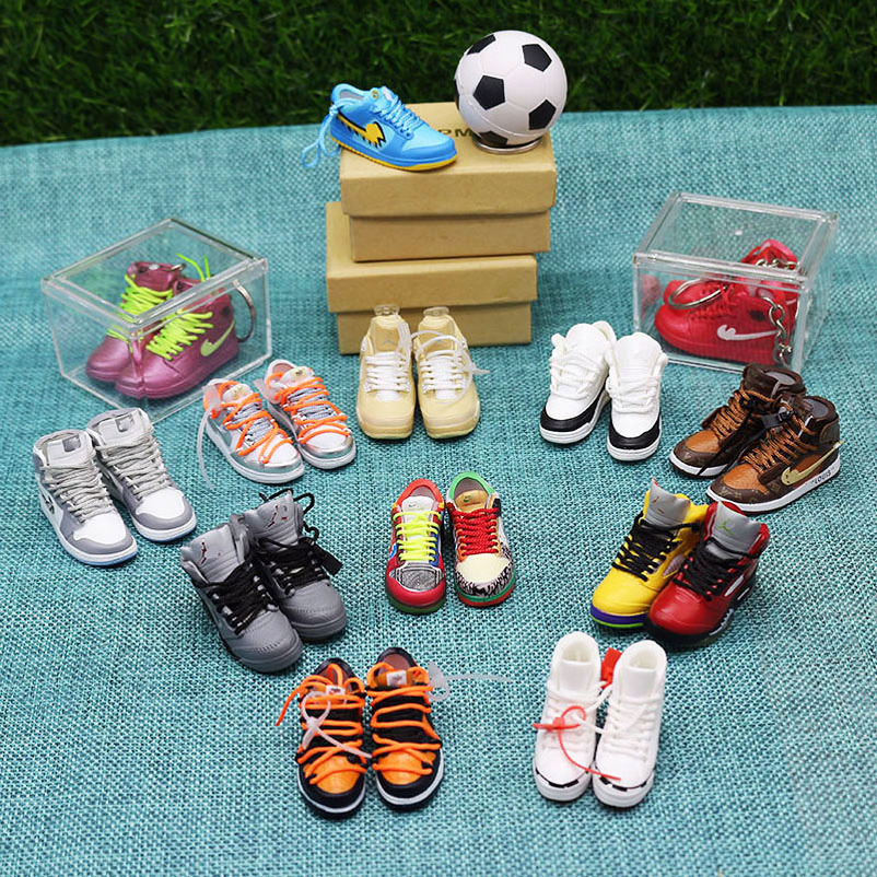 2022Hot Sales MIni 3DShoes Sneaker Keychain With Box Canvas Shoes Key chain  Promotional Gift Keyring