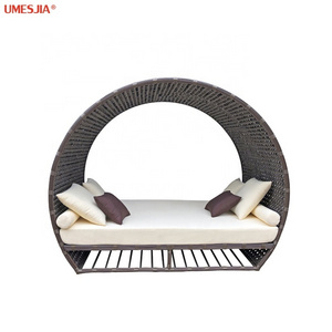 Modern outdoor furniture patio garden rattan wicker with round shape daybed Sun Lounger Hotel Outdoor Furniture Waterproof