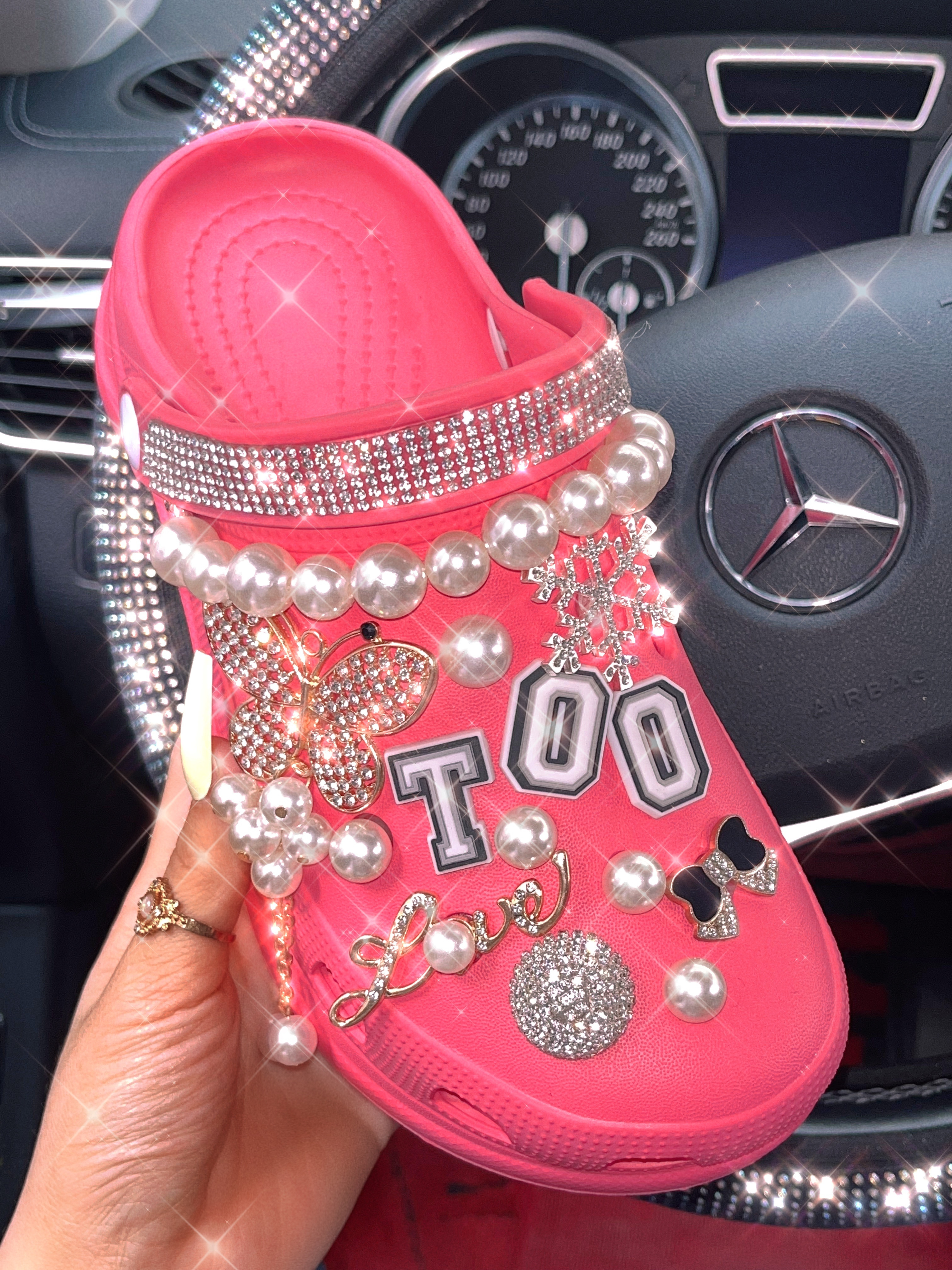 Women Diamond Clog Platform Classic Sandals Bling Clog Remover Charms Garden Shoes Height Increasing Shoes Beach Hole Shoes