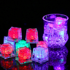 Multi Color Reusable Glowing Flashing Led Ice Cubes for Drinks Club Bar Party Wedding Decor