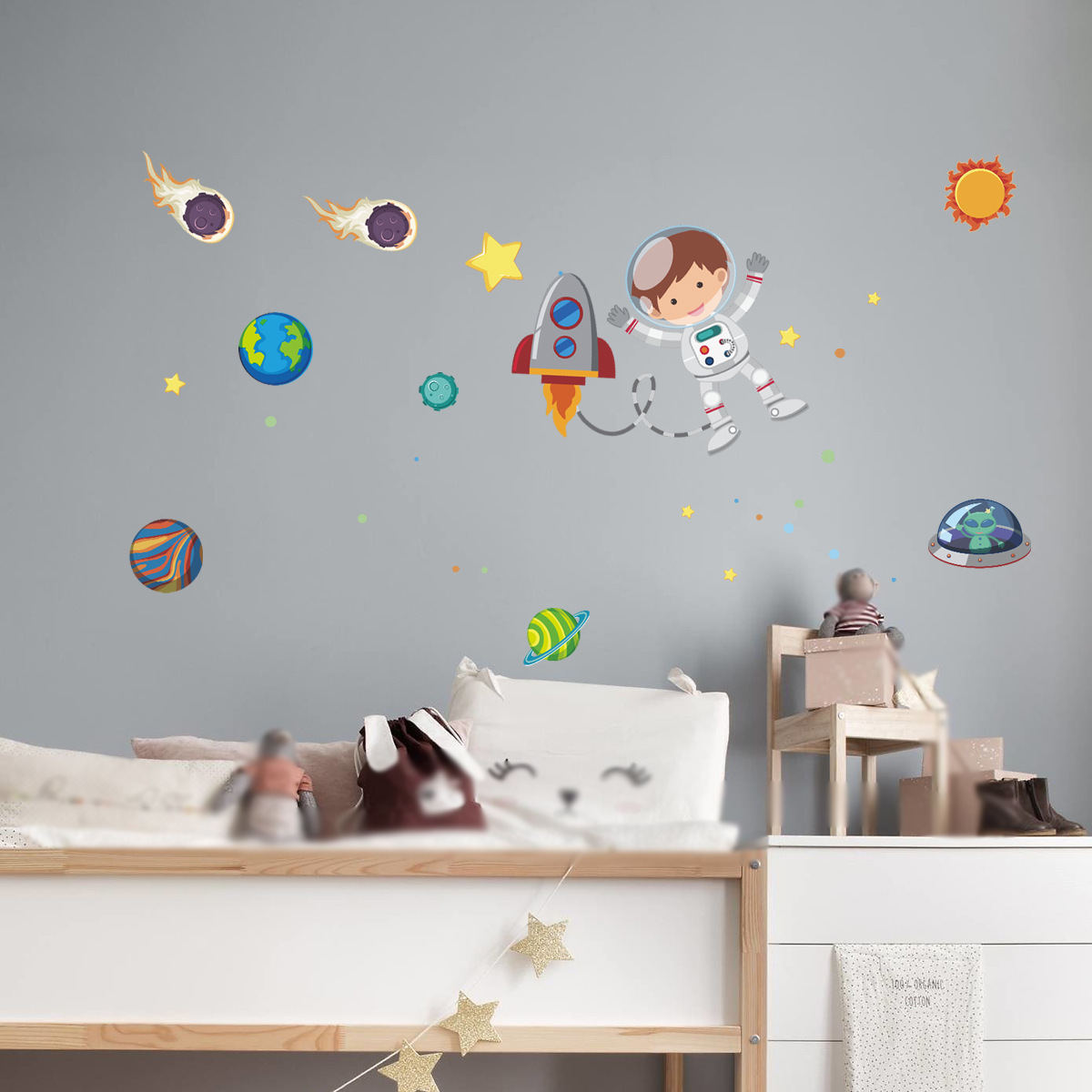 Cute Cartoon Minor Planet Stickers Glow-in-the-dark Creative Stars Wall Stickers Fluorescent Home Decorations