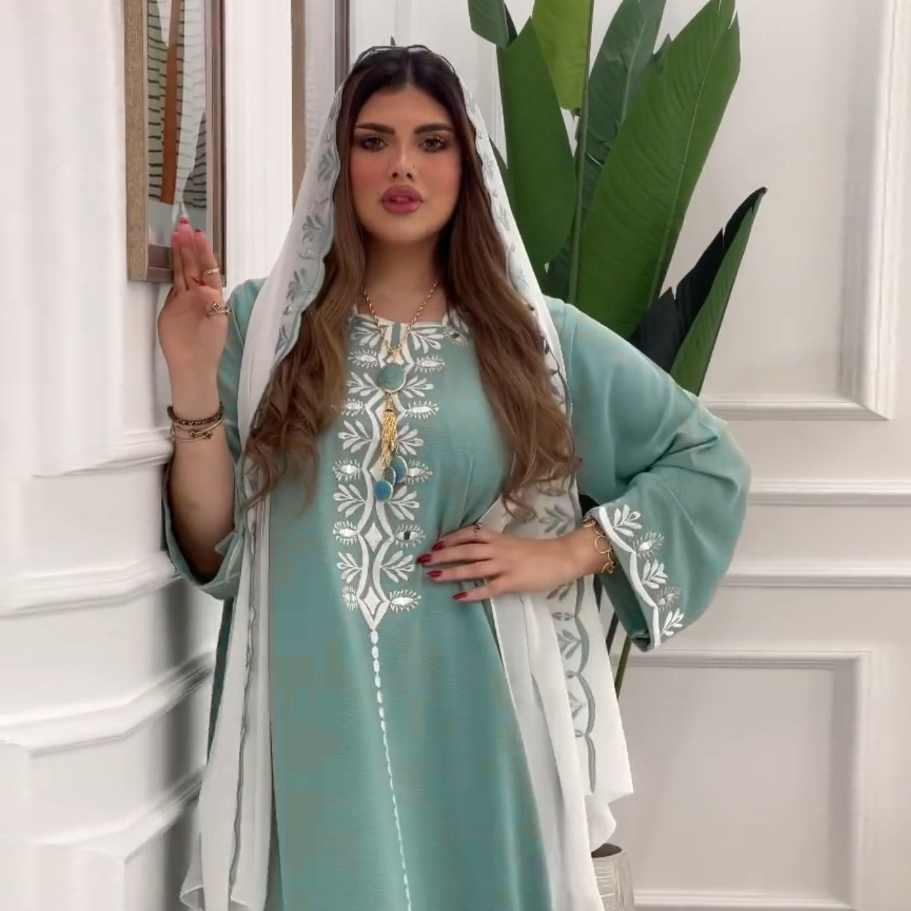 Custom vendor 2023 luxury Green women dresses muslim lady elegant abaya Party Sets Dubai Turkish Modest Kaftan