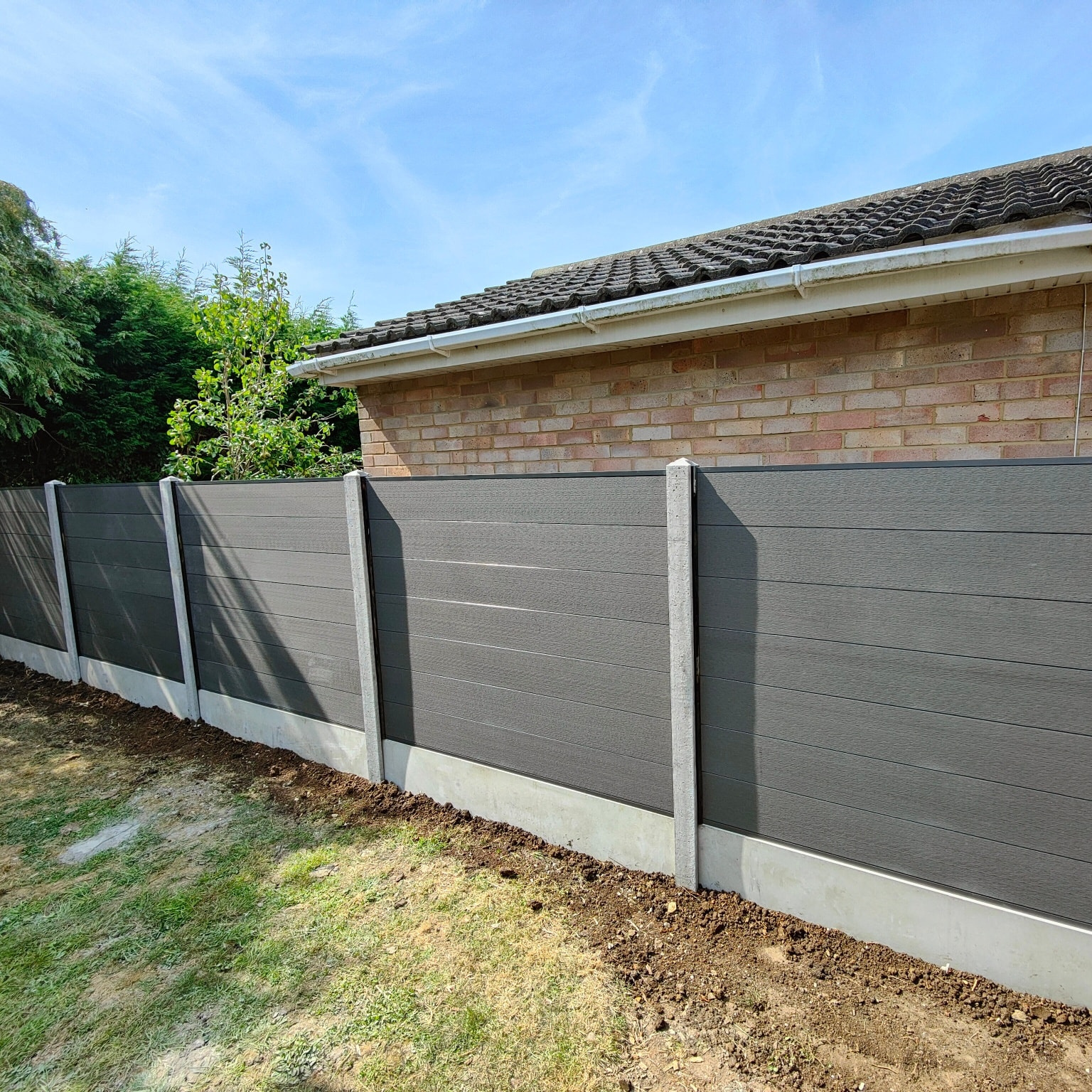 Composite Fencing Panel for Concrete post