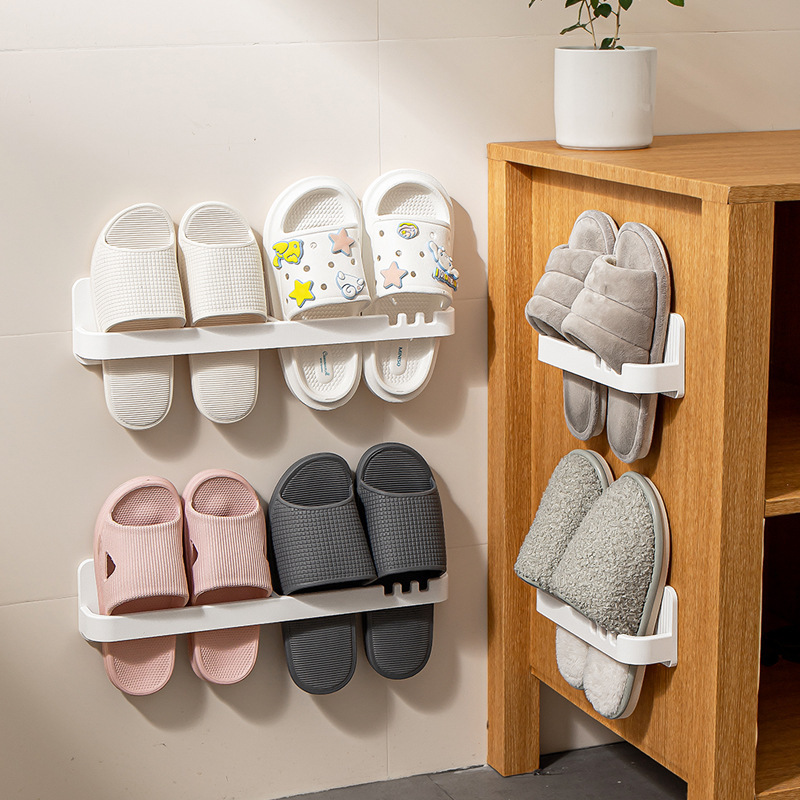 Wall hanging slipper shelf artifacts Shoe storage behind the bathroom door perforation-free shoe shelf storage shelf