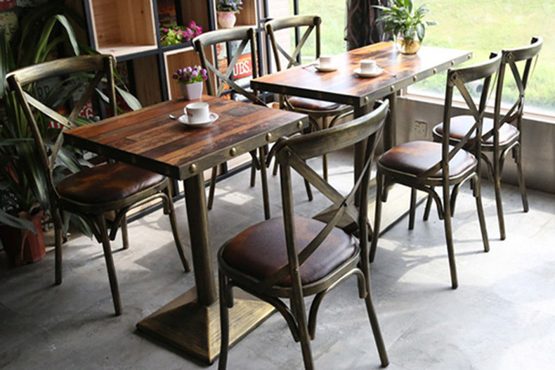 Retro Industrial Metal Fast Food Furniture Wooden Cafe Restaurant Table and Chairs Set