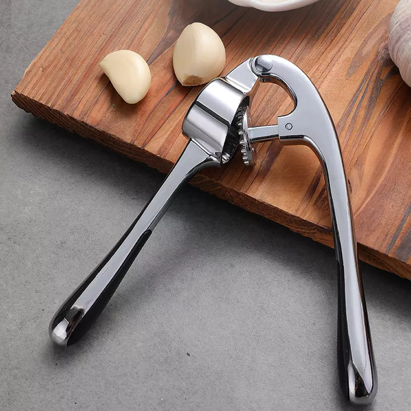 Best Quality 3 In 1 Manual Garlic Crusher Chopper Stainless Steel Kitchen Garlic Press Crusher With Garlic Peeler And Brush