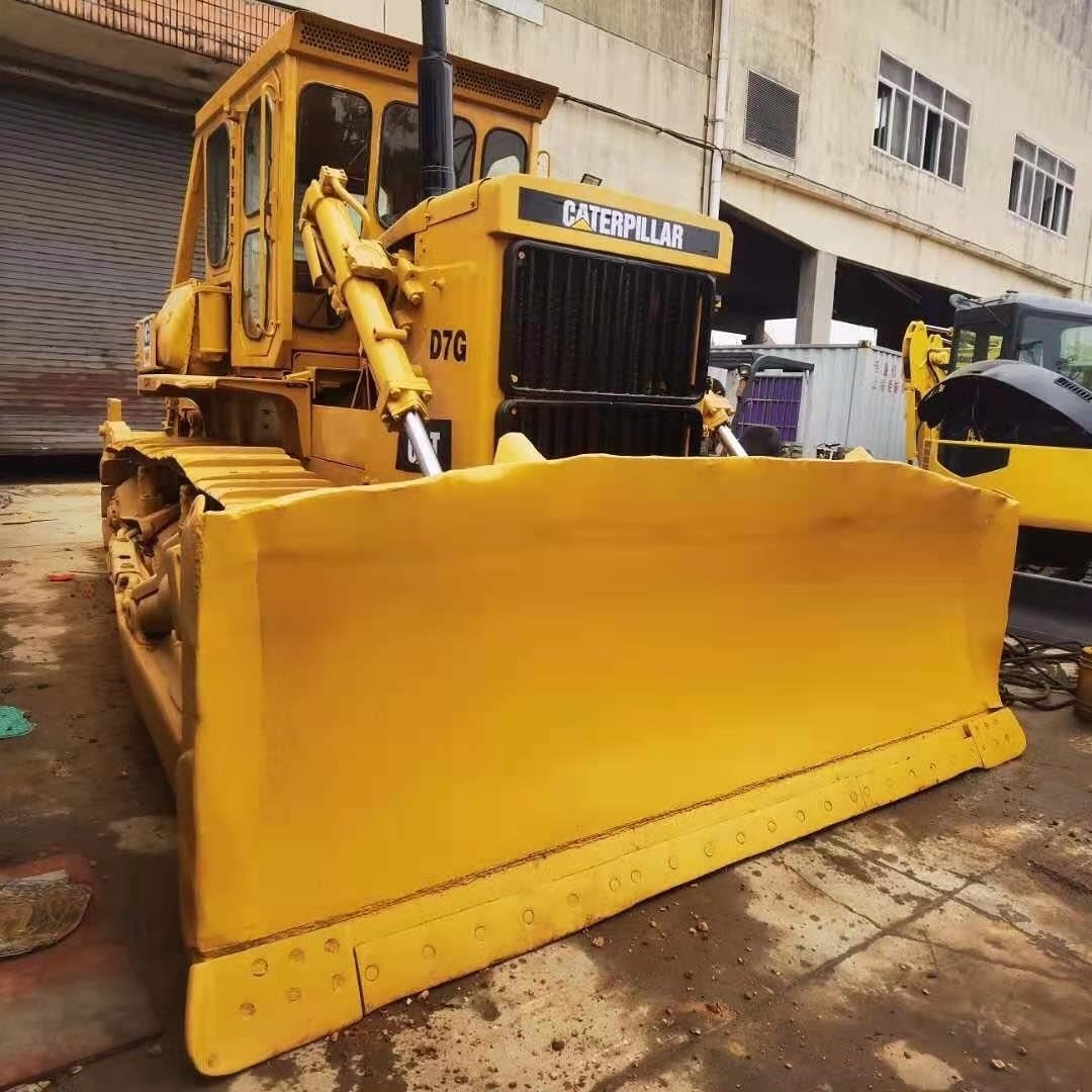 second hand cat d6 shantui dozer bulldozer sd22 sd32 engine nt855 d7 d4 spare parts seat with winch