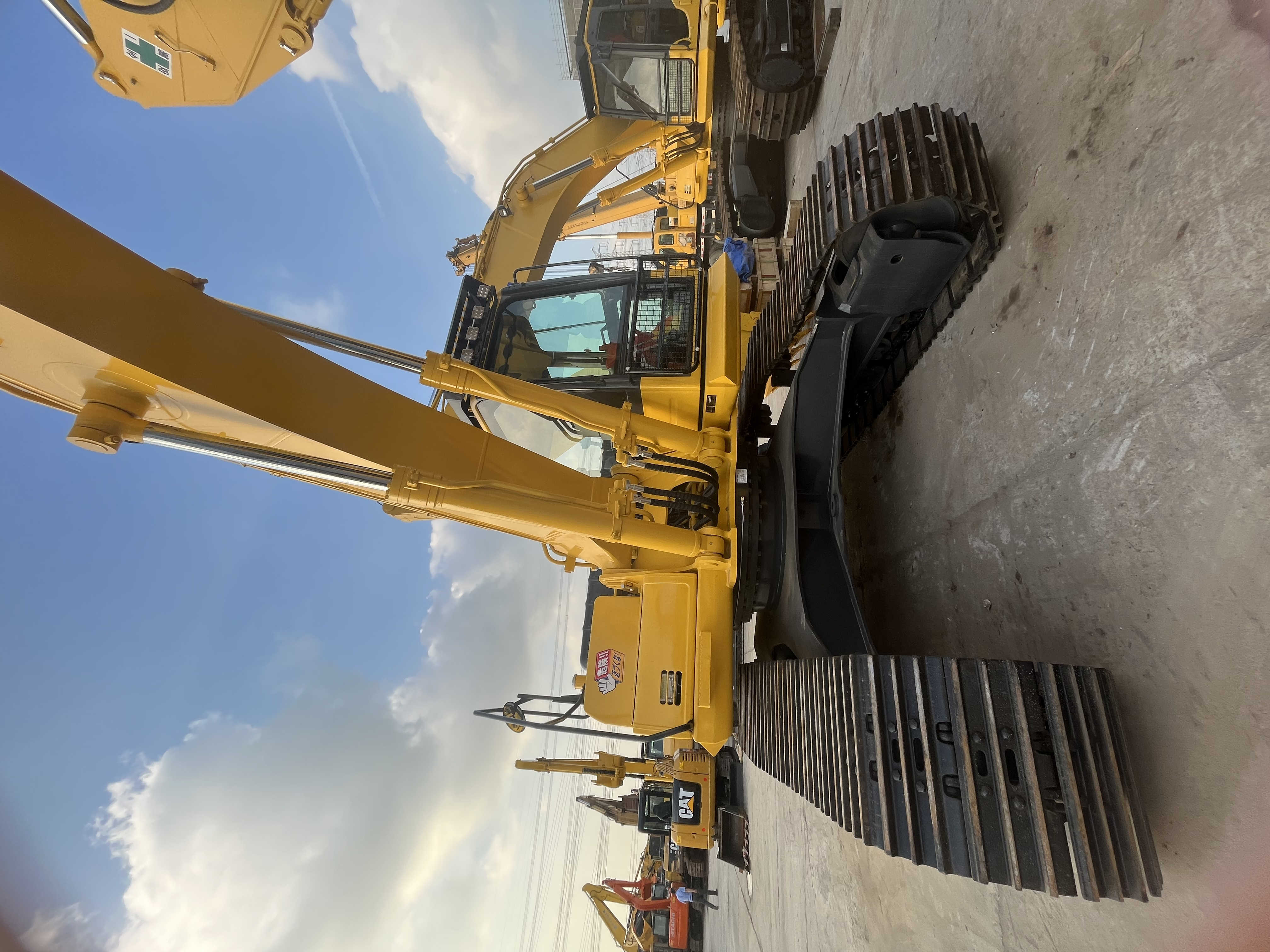 excavator komatsu pc300 pc300-7 pc300-8 komatsu used excavator 30 ton for sale in nigeria uganda