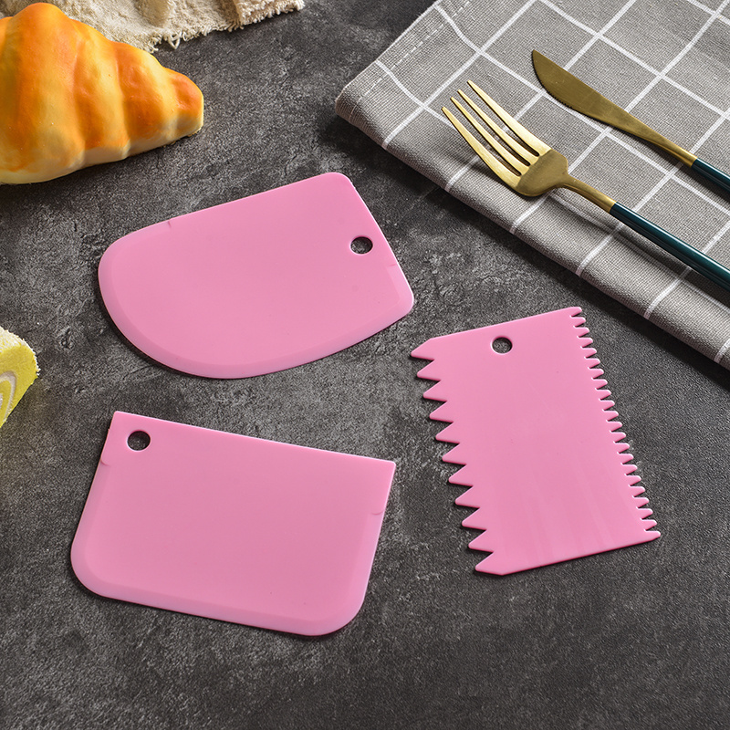 Plastic Dough Knife Icing Fondant Scraper Decorating Plain Smooth Jagged Edge Spatulas Cutters Cake Tool