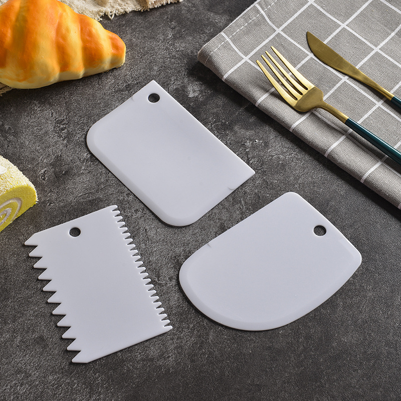 Plastic Dough Knife Icing Fondant Scraper Decorating Plain Smooth Jagged Edge Spatulas Cutters Cake Tool