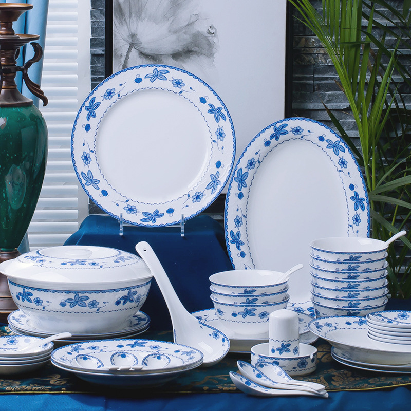 luxury stylish nice design square shape high quality 66pcs fine bone china dinner set ceramic