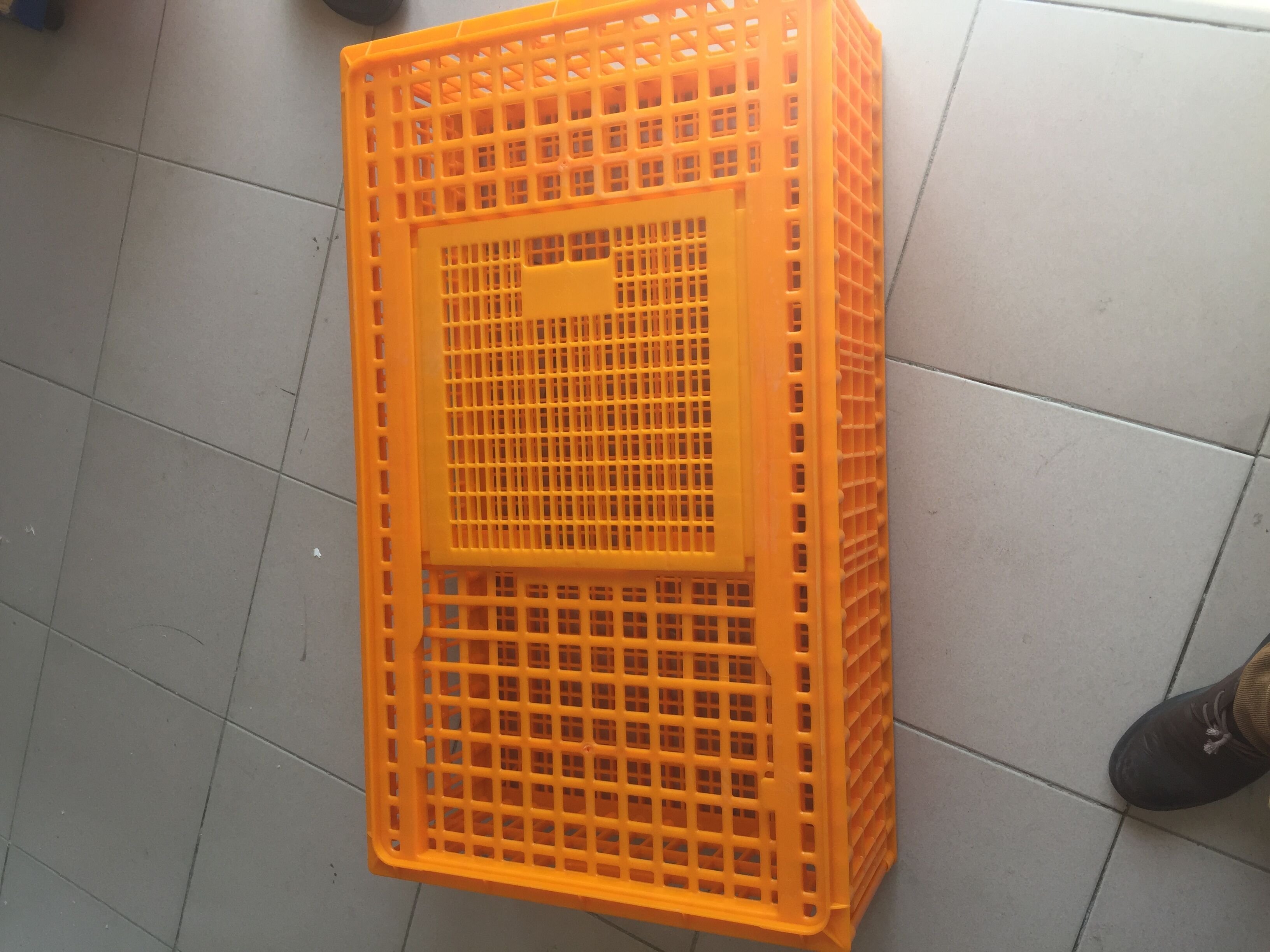 Thick durable chicken duck and rabbit poultry breeding plastic turnover transport cage which foldable