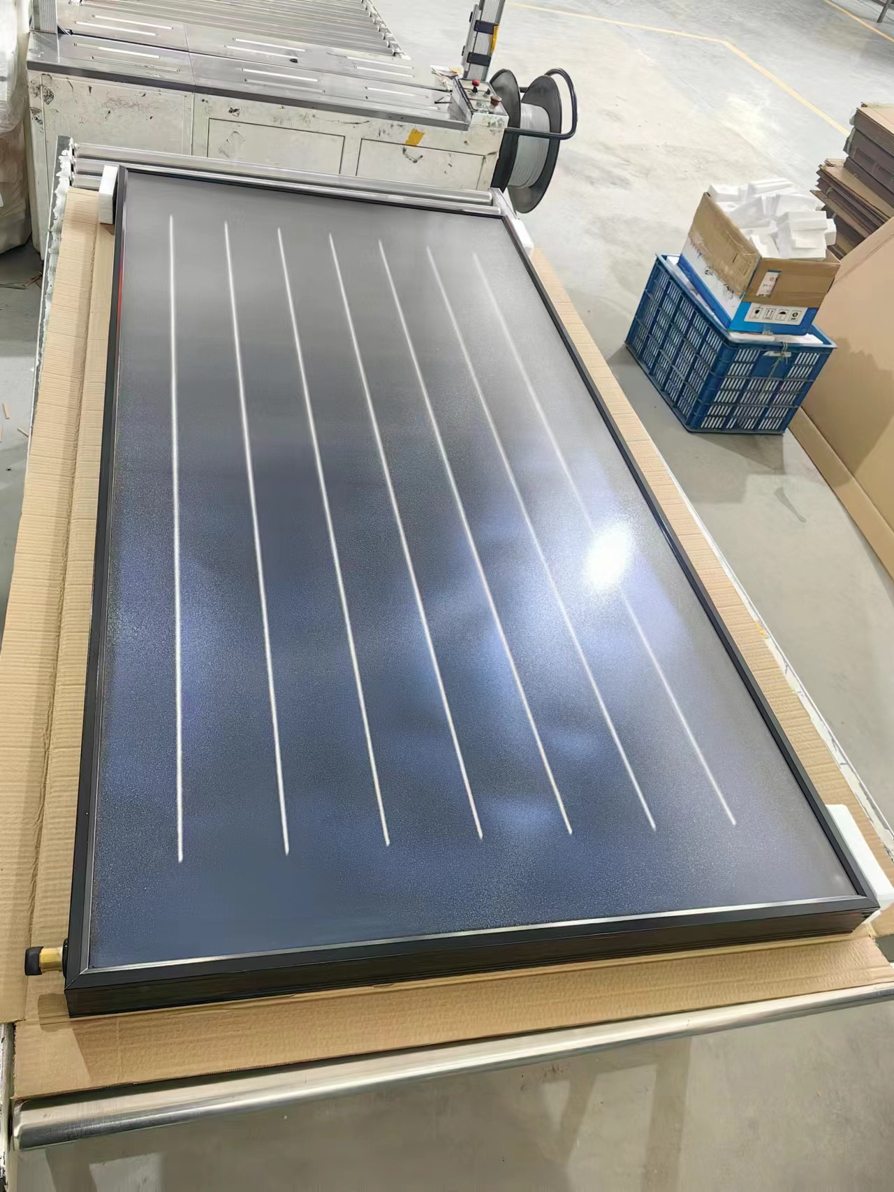 Heating System High pressure polyurethane foaming Parts Flat Plate Solar Collector