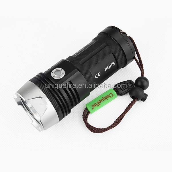 2014 UniqueFire XP-L 1A 4000 Lumens LED Flashlight (4 x 18650)